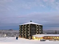 Bergshotellet Các khách sạn gần Järvzoo