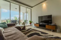 Lovely Condo at Eagle Beach! Great Views