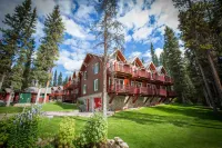 Paradise Lodge and Bungalows Hotels in Lake Louise