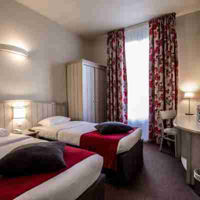 Hôtel Campanile Val de France Rooms