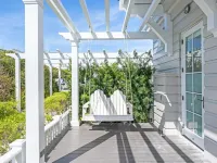 Gulf Views Steps to Seaside Town Center Bella Vita - Newly Remodeled! 4 Bedroom Home by Redawning Hotels in Seaside