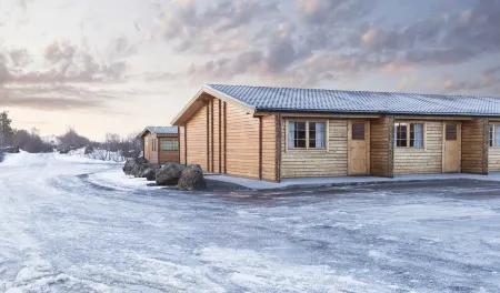 Vogafjós Farm Resort Отели рядом с достопримечательностью «Бани на озере Миватн»