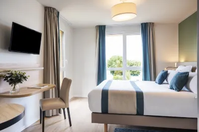 Residhome Chartres Hotels near Collegiale Saint-Andre