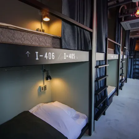 Red Submarine - Hostel