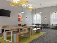 Spark by Hilton Santa Nella Hotels in Merced County