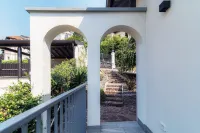 Martina Hotels in Albese Con Cassano
