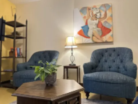 2 Bedroom Downtown Apt City Views Park Walk