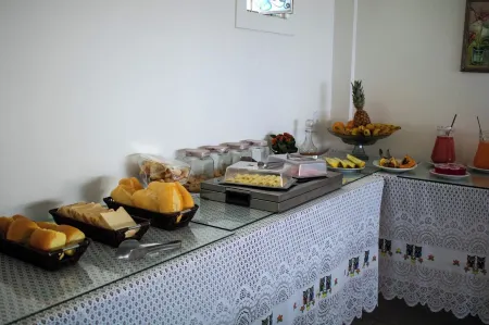 Pousadinha da Bia Отели рядом с достопримечательностью «Igreja Batista Ebenézer»