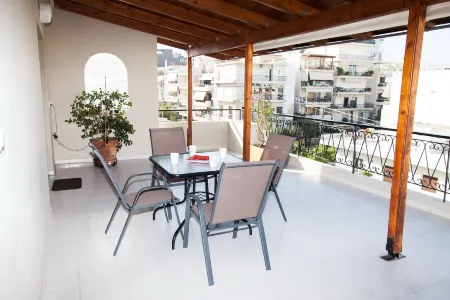 Gorgeous Apt in Faliro with View