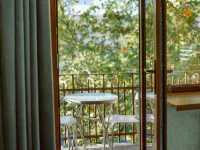 Opera Avenue Hotel
