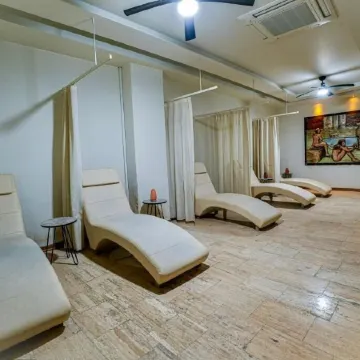 Riada Hotel