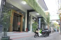 Malioboro Garden Hotel Yogyakarta Hotell i Kelurahan Suryatmajan