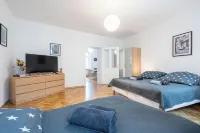 Revliving Apartments Eggenburg - Garten - Netflix - Disney Plus - Nespresso - 2-Star
