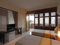 سانور سيفيو هوتل Hotels near شاطئ بينجيمباك