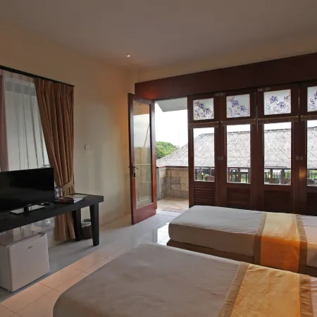 Sanur Seaview Hotel Отели рядом с достопримечательностью «Пляж Пенджембак»