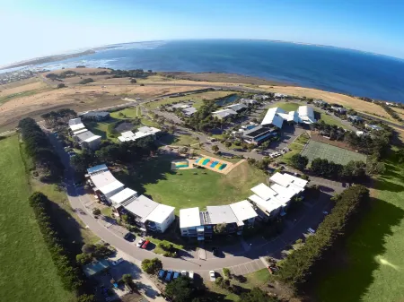 Silverwater Resort Отели рядом с достопримечательностью «Басс Кост Хелт»