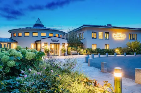 Seehotel Rheinsberg Отели в г. Восточный Пригниц-Руппин