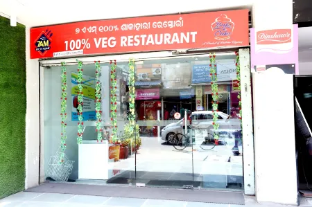 Hotel Radhika Regency