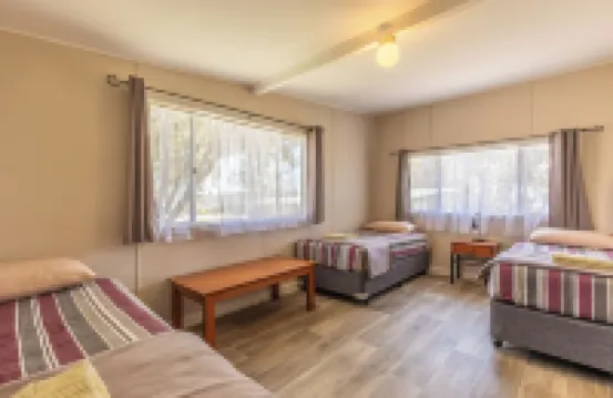 瓦爾普爾休憩點房車公園