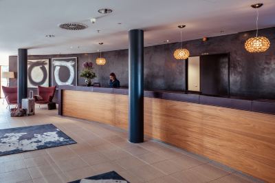 フロントデスク ファルケンスタイナー バランス リゾート シュテガースバッハ(大人専用)の写真