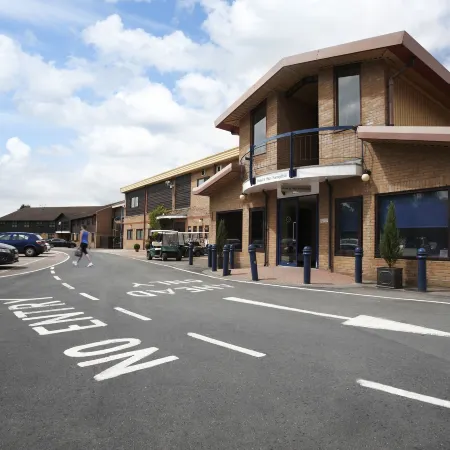 The Essex Golf & Country Club Hotel