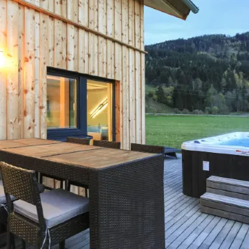 Premium Chalet with Whirlpool