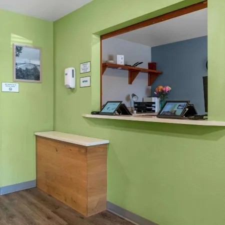 Extended Stay America Select Suites - Kalamazoo - West