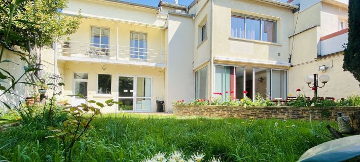 Reims Sherpa Guest House Hotele w: Reims