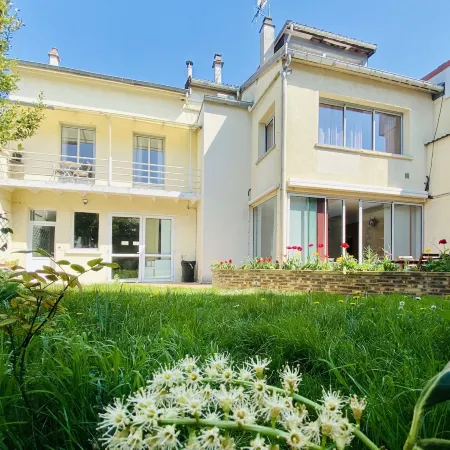 Reims Sherpa Guest House