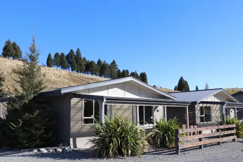 Lakes Edge Holiday Park