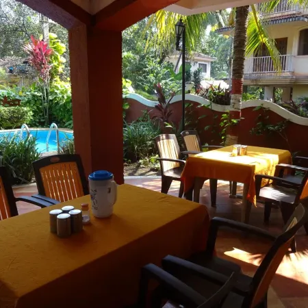 Renzo's Inn