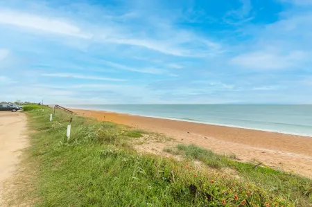 Maria's Lovely Beachfront Home