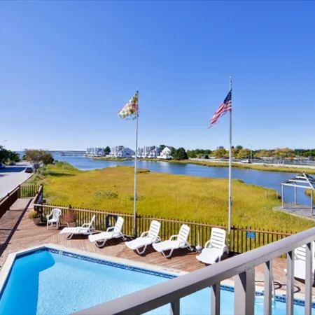 Sea Bay Hotel