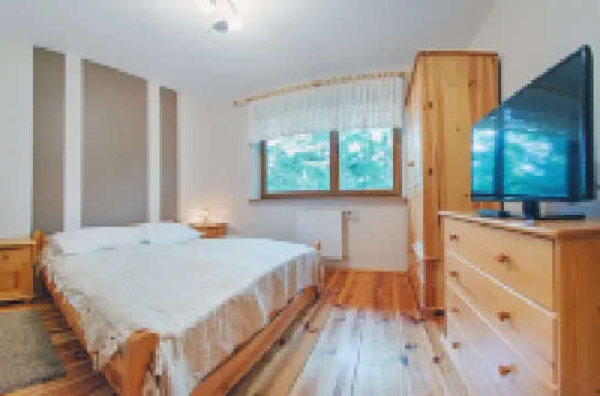 Moniuszki, Sun & Snow