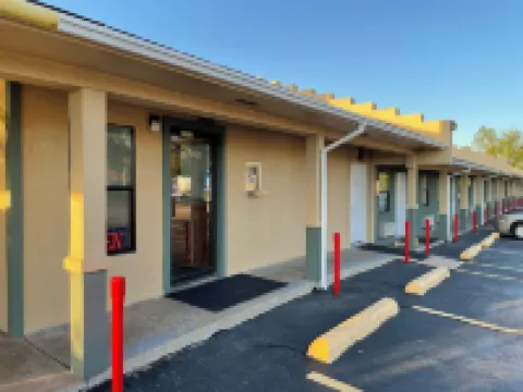 Executive Inn of Purcell Hotels in McClain County