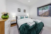 Sercasa - Kingston Upon Thames Hotels near Kingston Business School