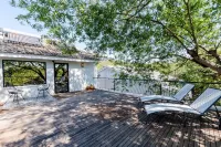 Nkosi Guest Lodge