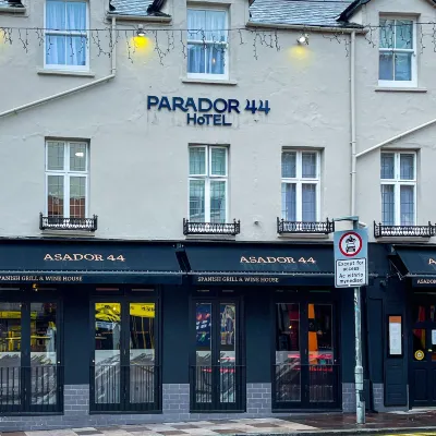 Parador 44 Hotels near Cardiff Outskirts