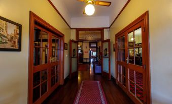 The Tamworth Hotel