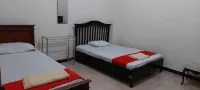 Kartika Homestay Syariah Surabaya Hotel a Gayungan
