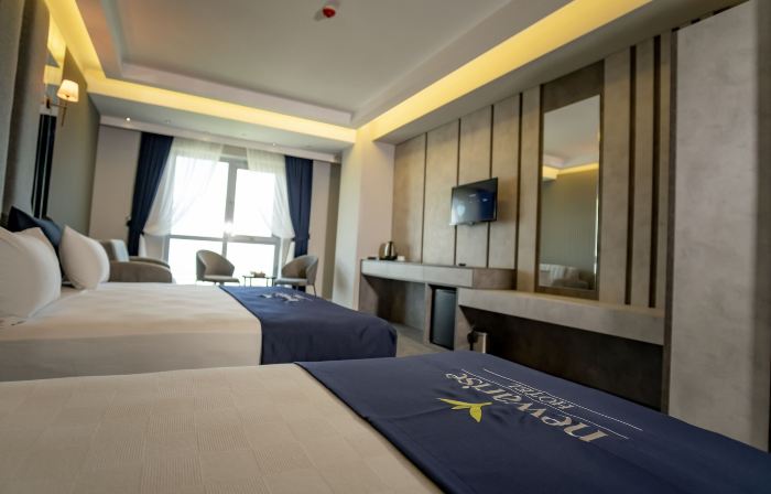 Newarise Hotel