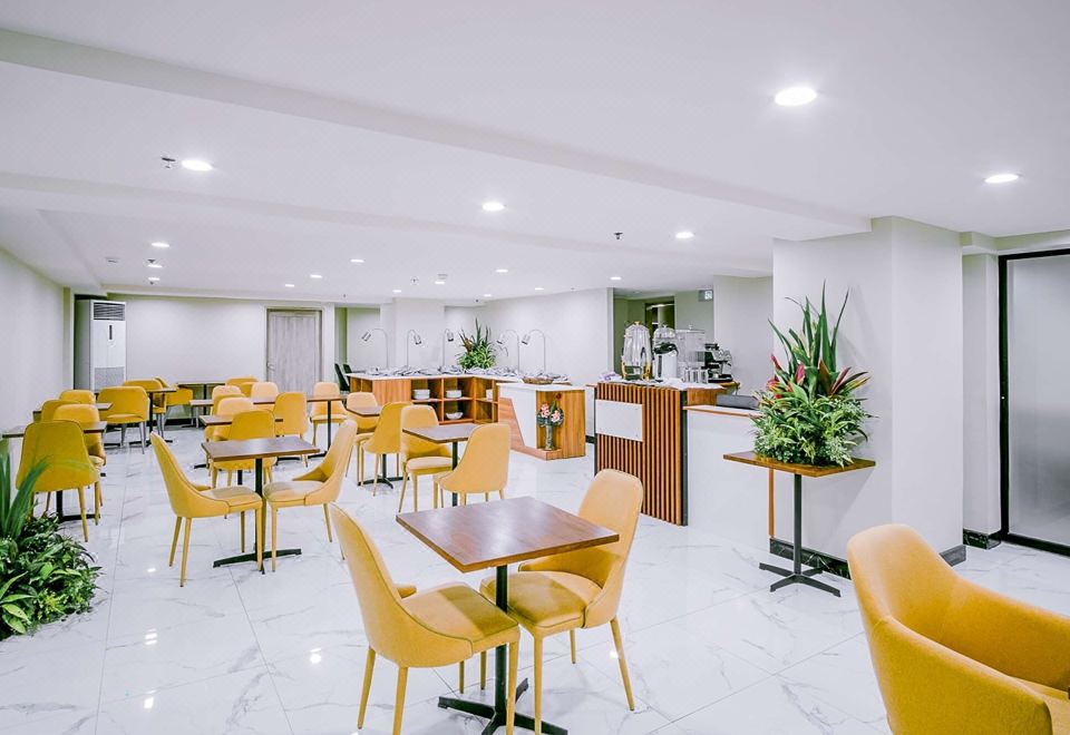 SureStay Plus by Best Western Cebu City