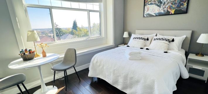 Jennifer's House Hotels in Vancouver