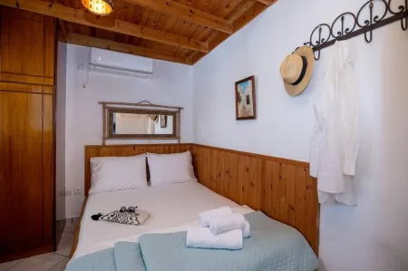 Nemelo Beach House in Panormos