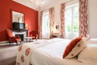 Domaine d'Auriac - Relais & Châteaux Hotels in Caux-et-Sauzens