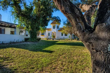 Inmood San Roque Отели в г. Сан Диего