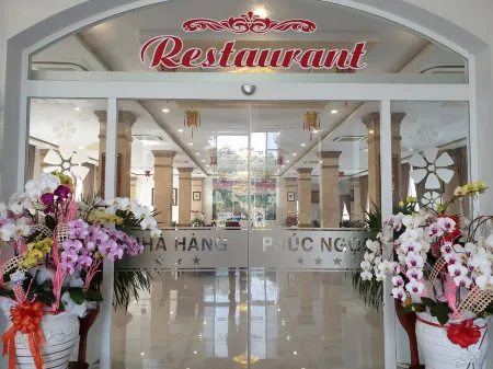 Phuc Ngoc Hotel Отели в г. P. An Hoa