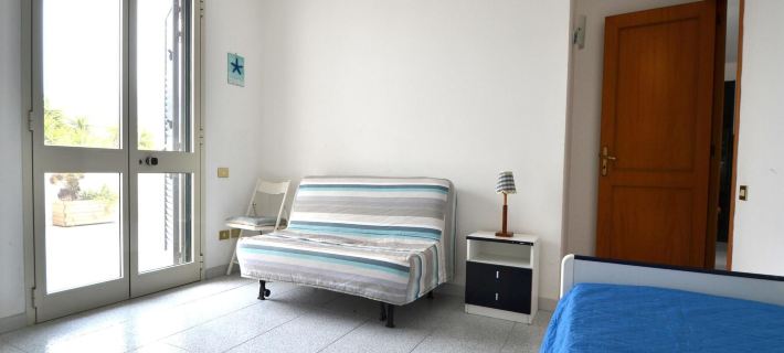 Charming Holiday Home Near the Beach with A Terrace, Pets Ξενοδοχεία στην πόλη Melendugno