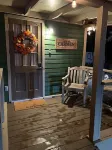 Casa de Carmen! 3 bedroom Modern Cabin with a view and HOT TUB!