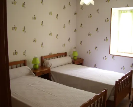 Terre de Pierres - L' Aventurine Hotels in Saint-Genies